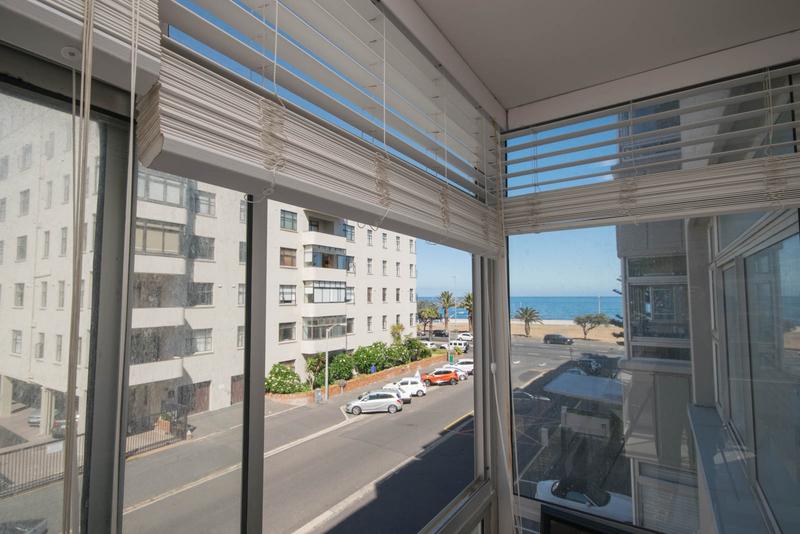 To Let 2 Bedroom Property for Rent in Sea Point Western Cape